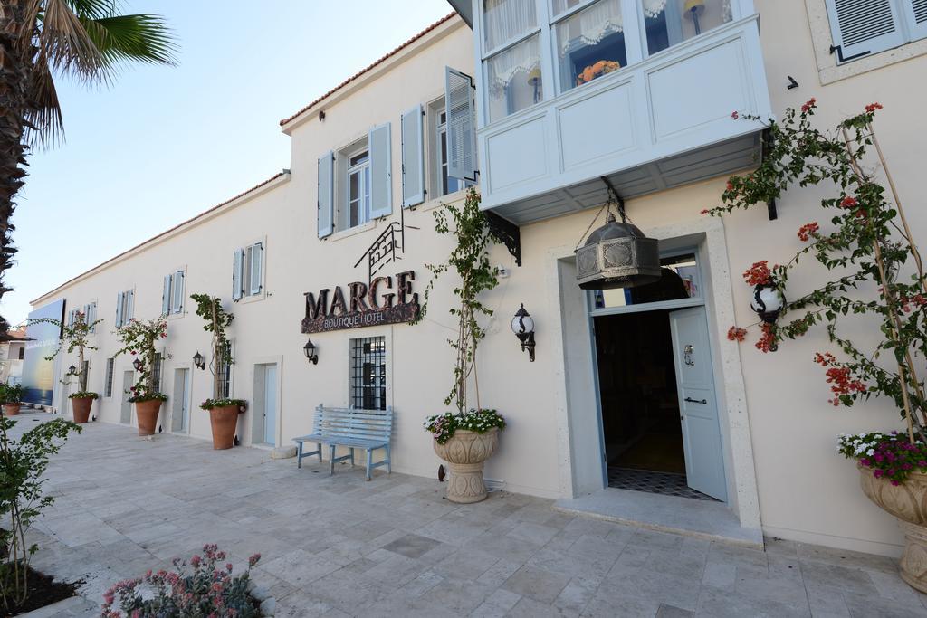 Marge Hotel Cesme Bagian luar foto